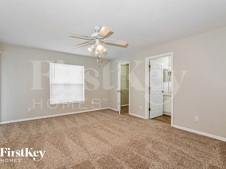 709 La Costa St — Photo 8