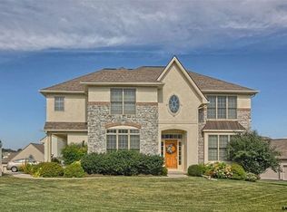 715 Goddard Dr, York, PA 17402