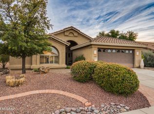 1800 E Redstart Rd, Green Valley, AZ 85614