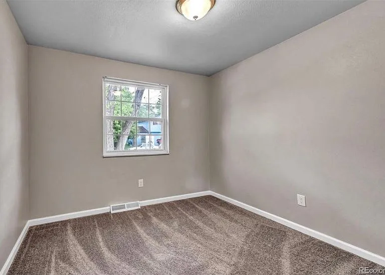 6261 W 74th Pl — Photo 11