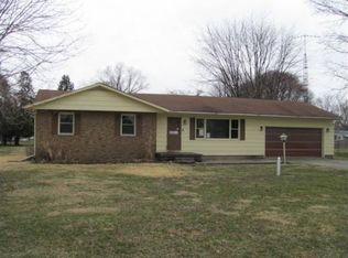 1379 Oxford Downs Rd, Newark, OH 43055