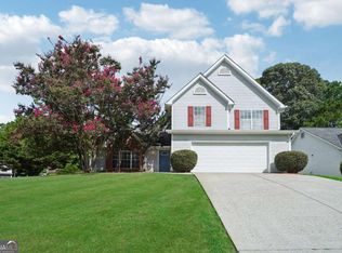 425 Shadetree Ln, Lawrenceville, GA 30044