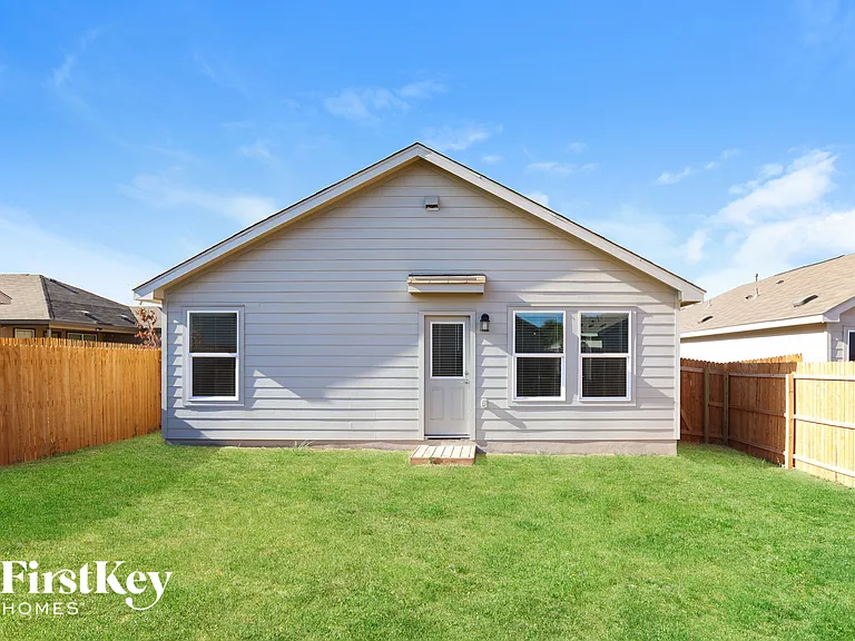 4547 Emma Way — Photo 15