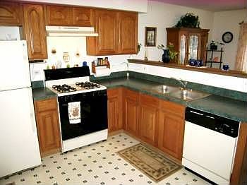 2nd image of 1151 Lillian Ln