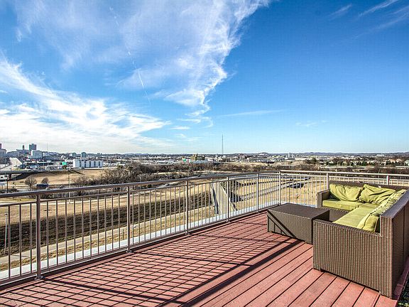 3rd image of 2115 Yeaman Pl APT 636