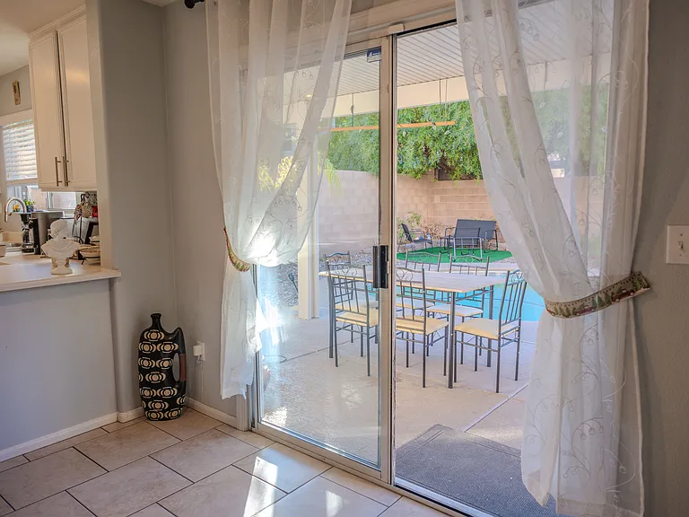 11263 Andreola Ct — Photo 2