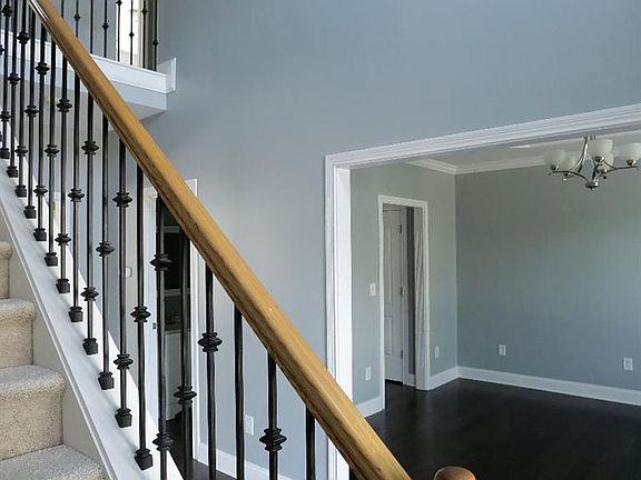 4th image of 1064 Kavenaugh Ln