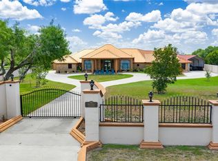 221 W Sage Rd, Kingsville, TX 78363