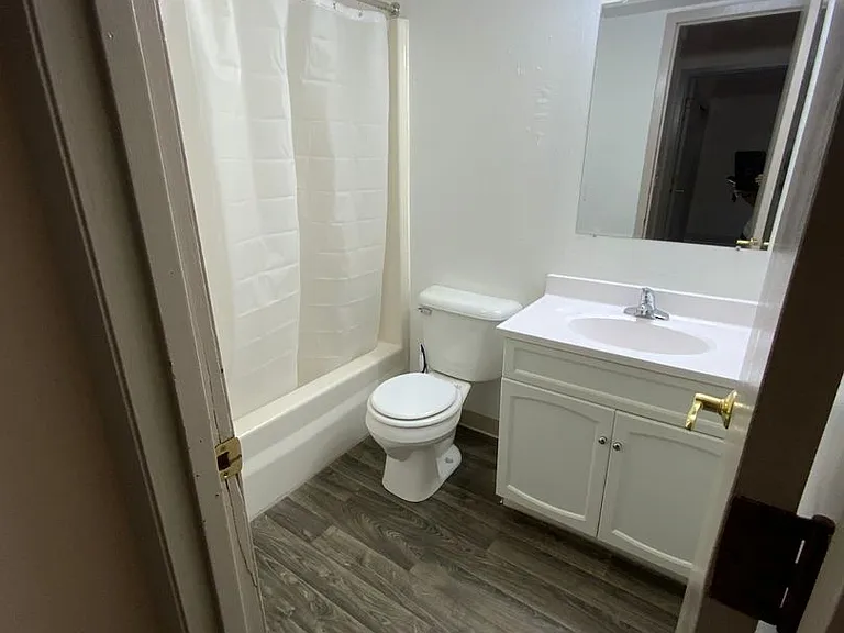 409 Melody Ln — Photo 1