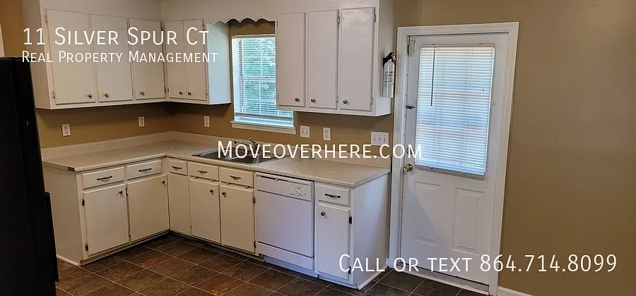 Affordable 4-bedroom, 2-bathroom home located in Greenville. — Photo 4
