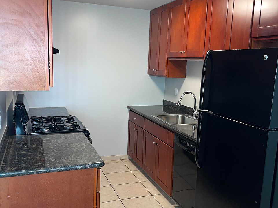 1st image of 1109 Haddon Dr APT 2