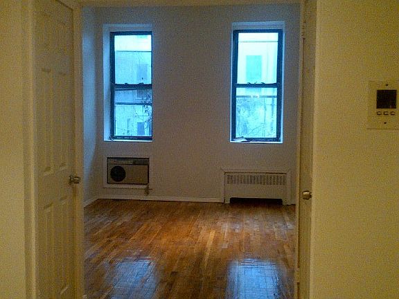 2nd image of 40 W 95th St APT 3D