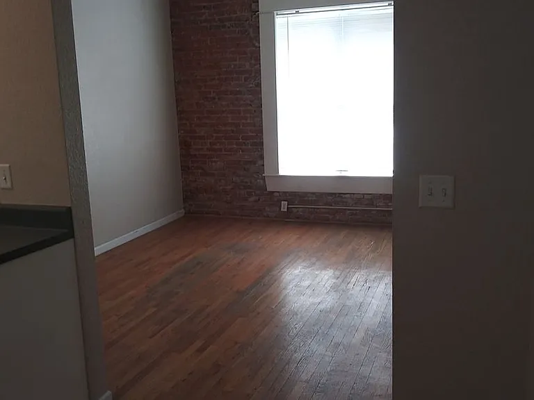 1425 N Washington St #305 — Photo 6