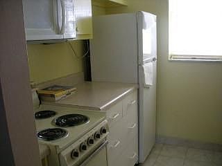 3rd image of 1119 Lake Ter APT 114