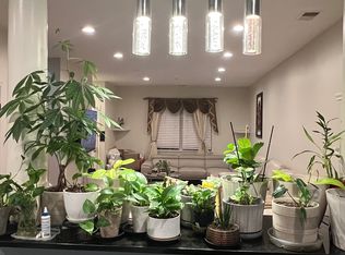 106 Blossom Cir APT 106, Dayton, NJ 08810