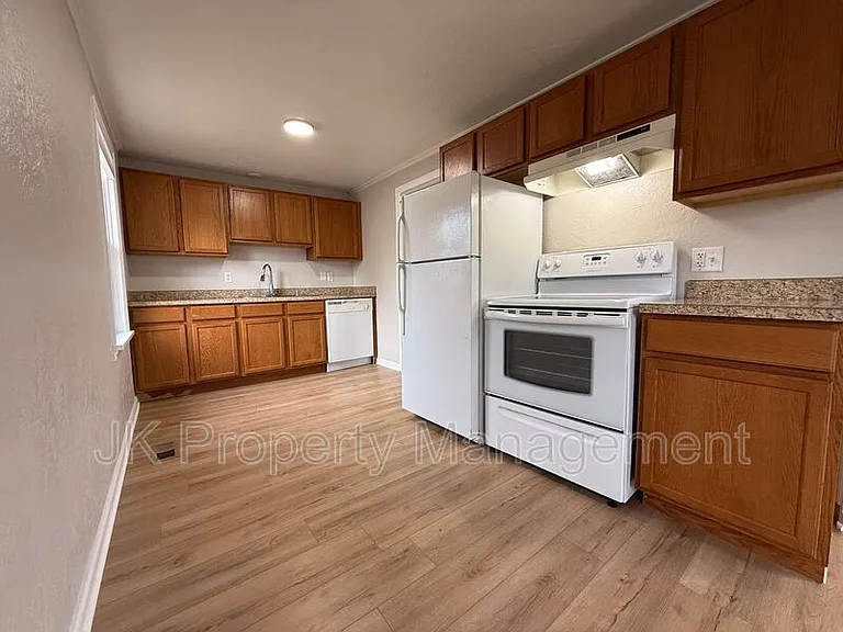 1716 6th St NW #1 — Photo 17
