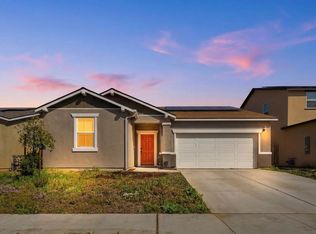 1834 W Twilight Street, Hanford, CA 93230