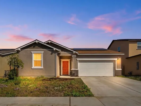 1834 W Twilight Street, Hanford, CA 93230