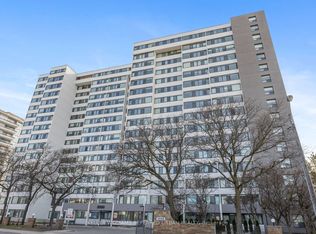 3000 Bathurst St #1501, Toronto, ON M6B3B4
