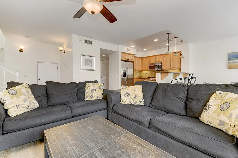 3 bed, 1500 sqft, $6,700 — Photo 2