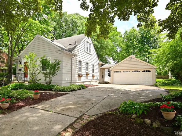 510 N Connecticut Ave, Royal Oak, MI 48067