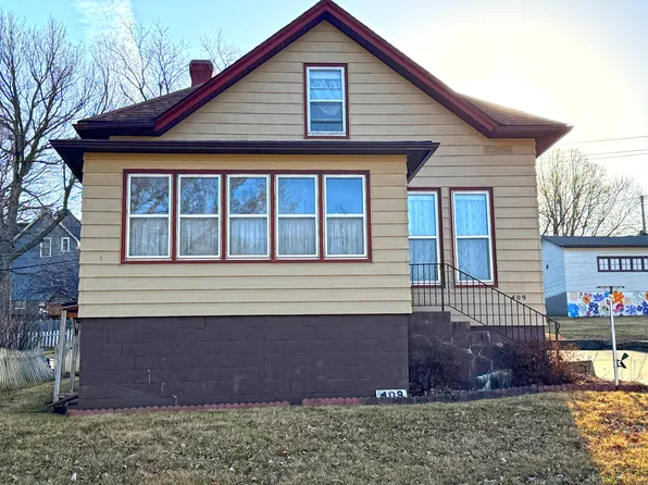 409 N Elm St, Avoca, IA 51521