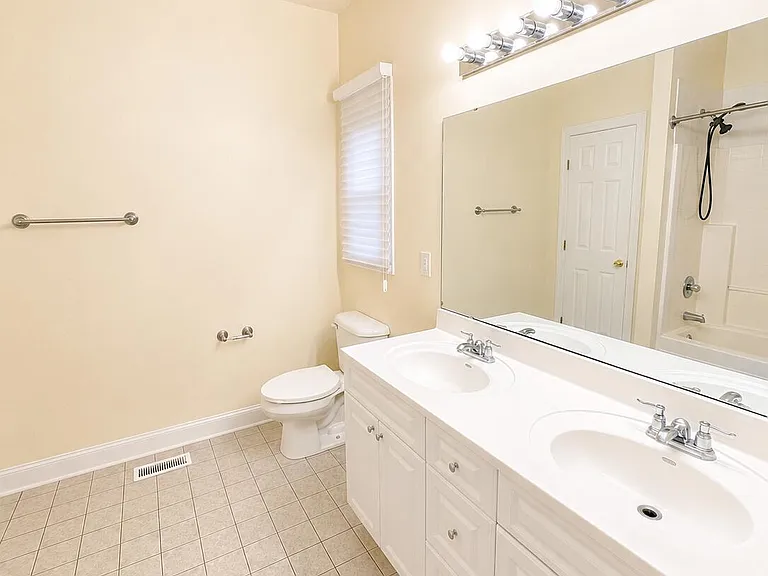 546 Keagan Way — Photo 31