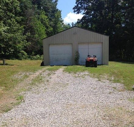 2nd image of 7025 White Oak Rd