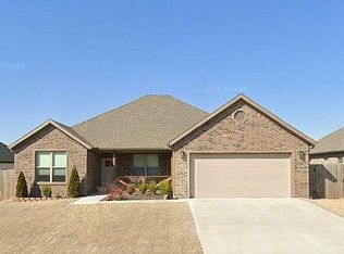 7326 Charlotte Ave, Springdale, AR 72762