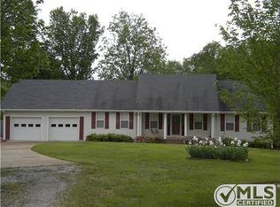 2447 Petty Branch Rd, Prospect, TN 38477