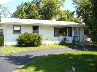 110 69th St, Darien, IL 60561