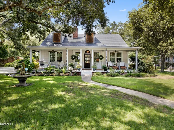 1302 Father Ryan Ave, Biloxi, MS 39530