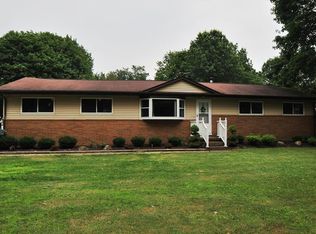 2320 Congress Lake Rd, Mogadore, OH 44260