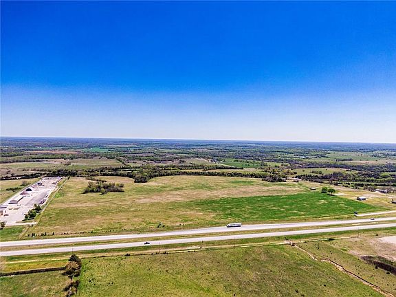 3rd image of 841 69th Hwy
