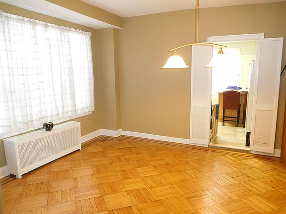 4th image of 1716 E 19th St
