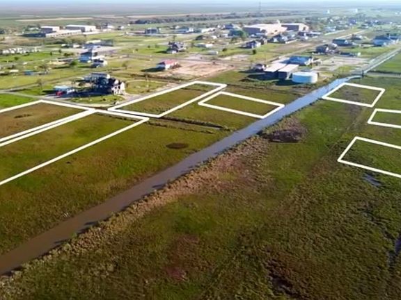 2nd image of 0 Dowling Rd