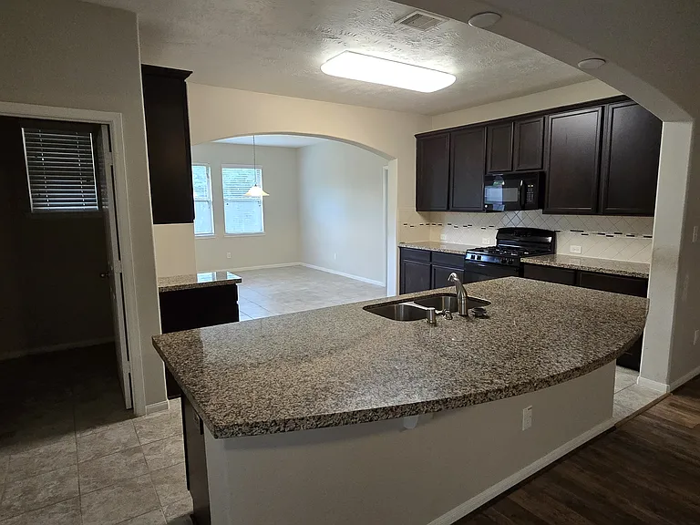 1931 Stieler Dr — Photo 19