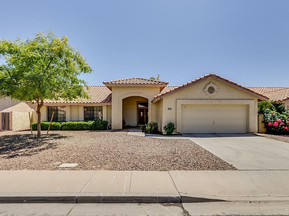 1st image of 10925 W Cottonwood Ln