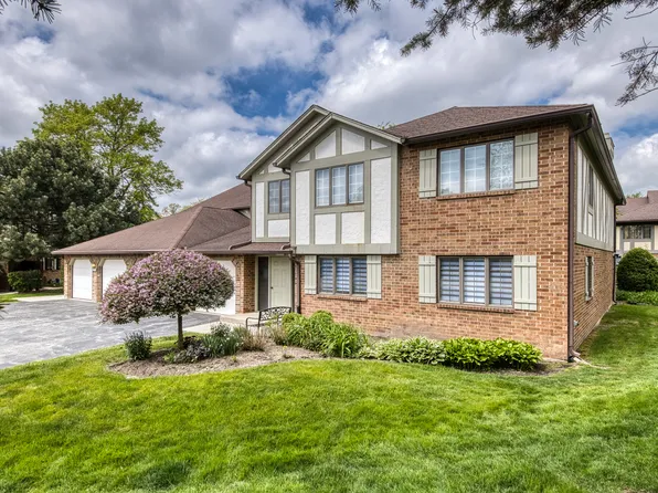 13206 N Country Club Ct APT 1A, Palos Heights, IL 60463