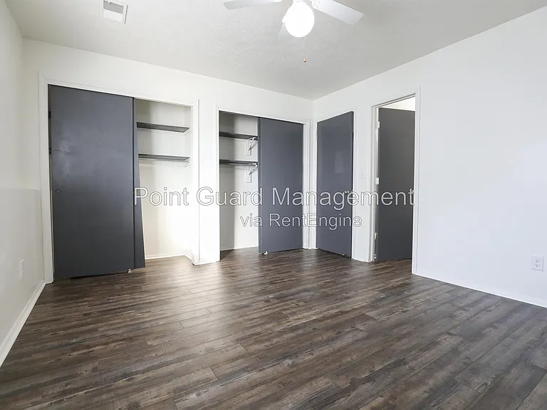 The Vincent Apartments — Photo 31