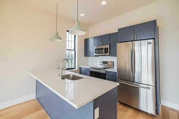 5015 WEST