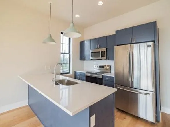 5015 WEST, 5015-25 Warrington Ave #203, Philadelphia, PA 19143