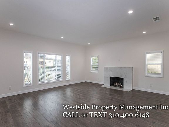 3rd image of 2723 W 73rd St