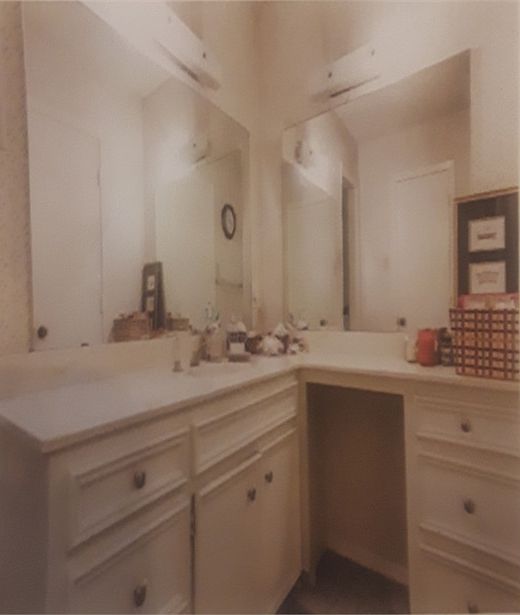 2nd image of 300 Candlewood Pl