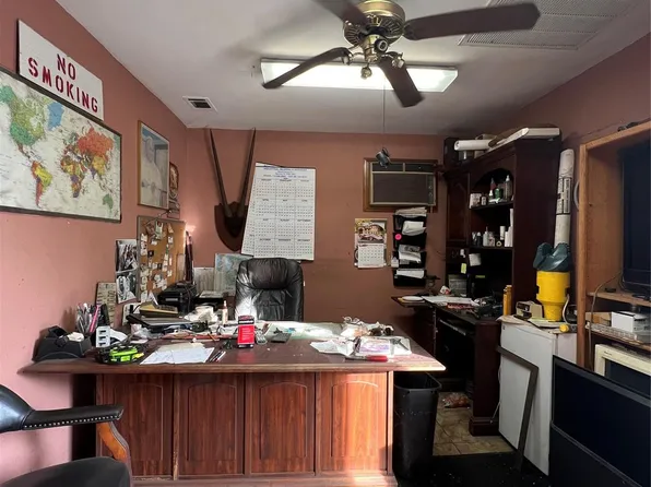 10134 Sussex Ln, Houston, TX 77041