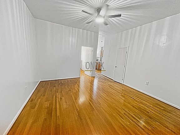 3rd image of 6077 70th Ave Floor 3