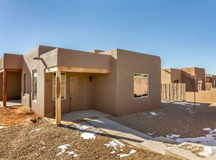 34 Flower Garland Rd, Santa Fe, NM 87508