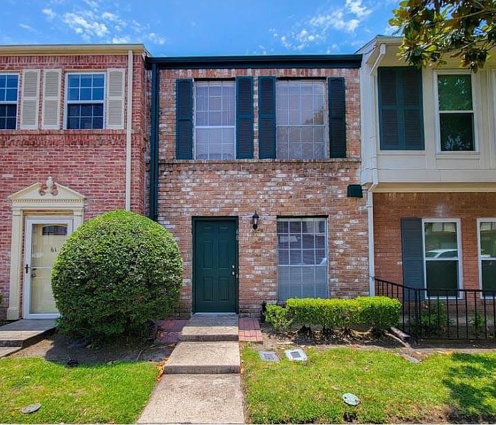 1st image of 7700 Creekbend Dr APT 60