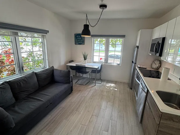 1450 Meridian Ave #101 — Photo 2
