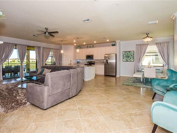 5th image of 12570 Ghiberti Cir #202